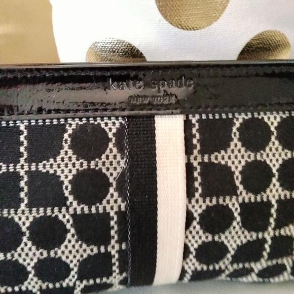 Kate Spade wallet - Picture 2 of 6